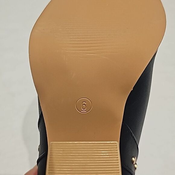 Women's Rivet Ankle Boots  Pointed Toe ,Chunky Stacked Heel, size 6 and 9 black - Picture 8 of 9